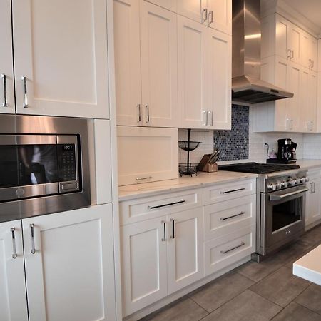 Penthouse Level, Stunning Wrigley Stay 시카고 외부 사진