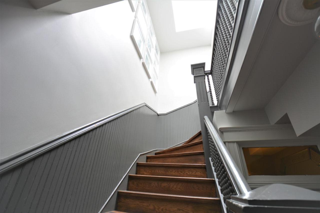 Penthouse Level, Stunning Wrigley Stay 시카고 외부 사진