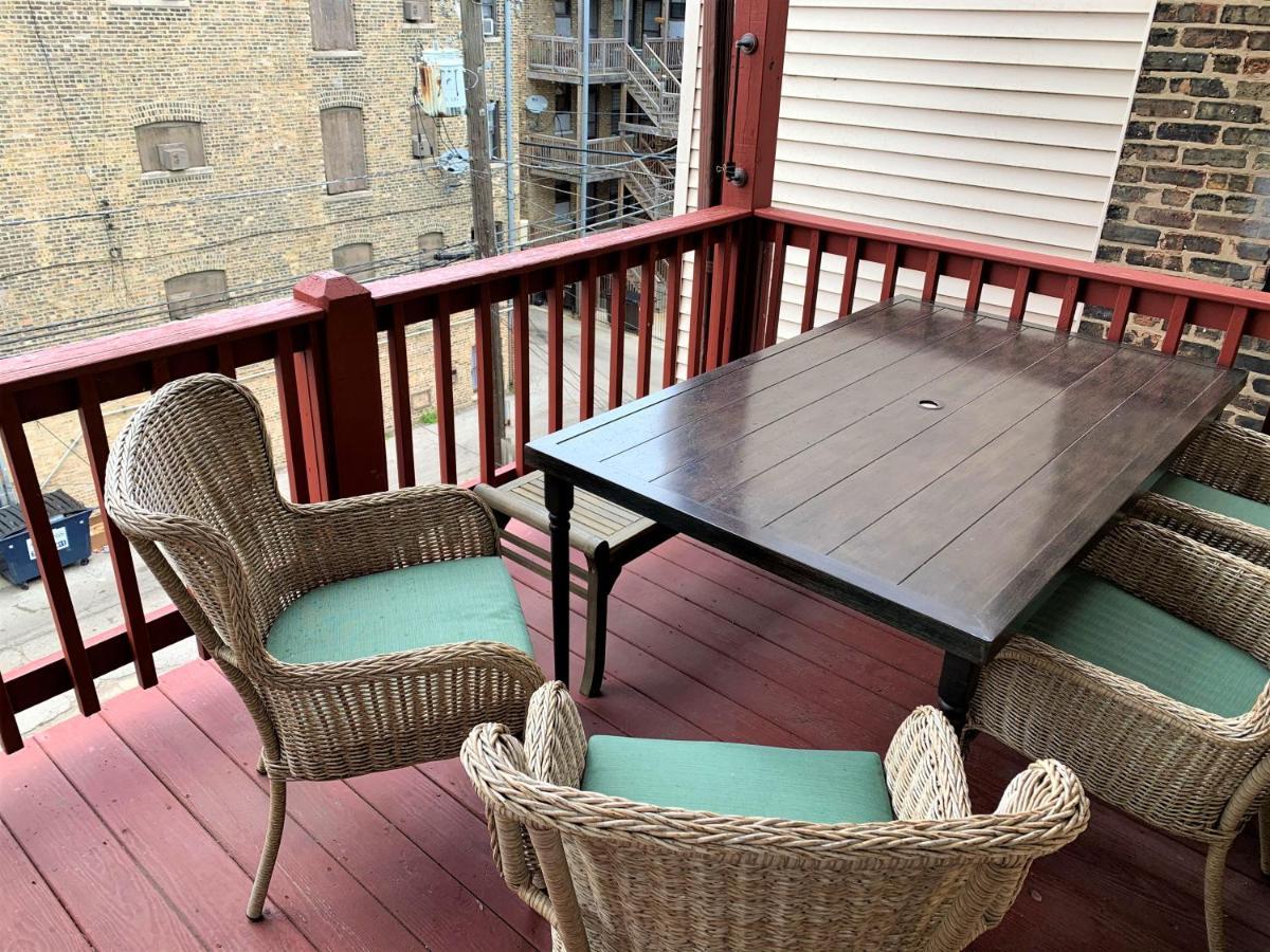 Penthouse Level, Stunning Wrigley Stay 시카고 외부 사진